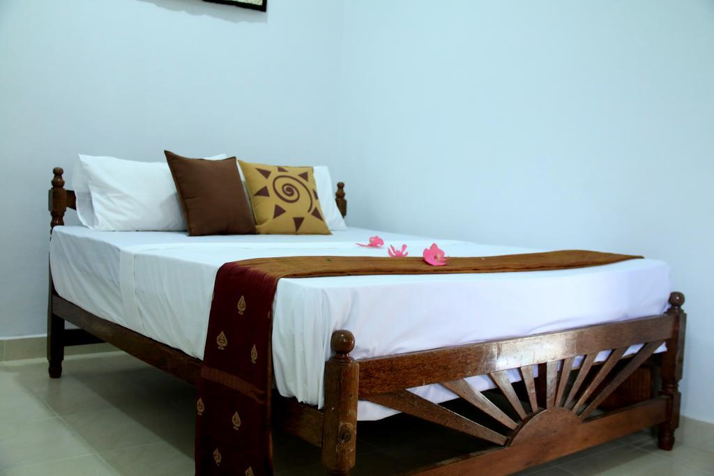 Nivahana Homestay Канди Экстерьер фото