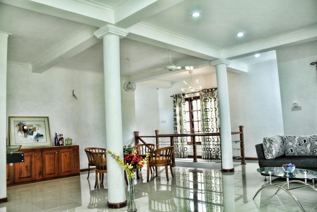 Nivahana Homestay Канди Экстерьер фото