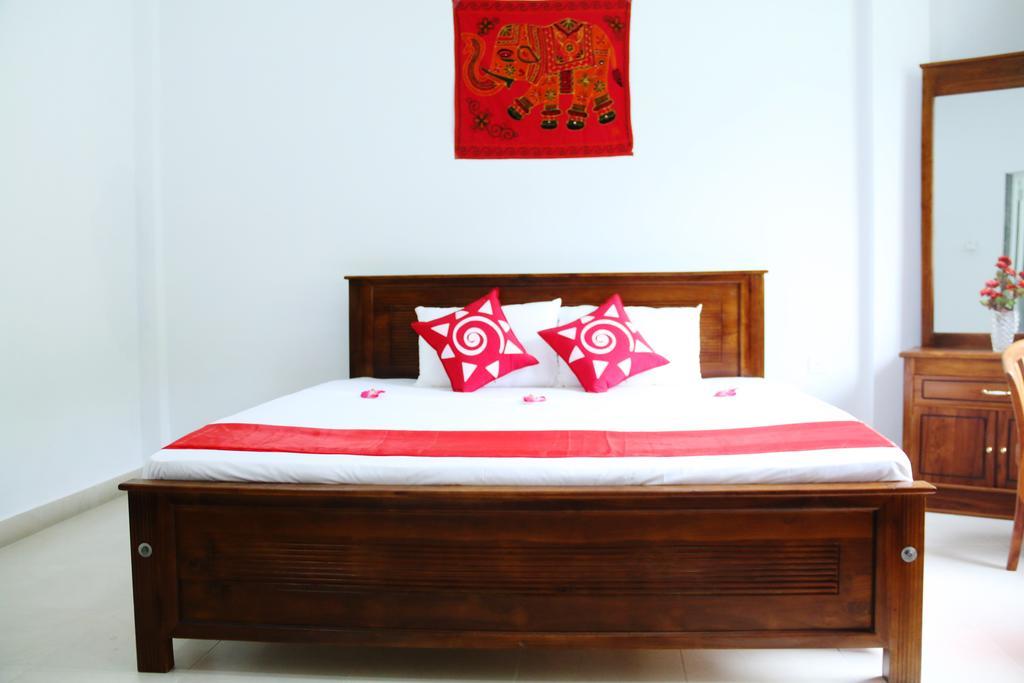 Nivahana Homestay Канди Экстерьер фото